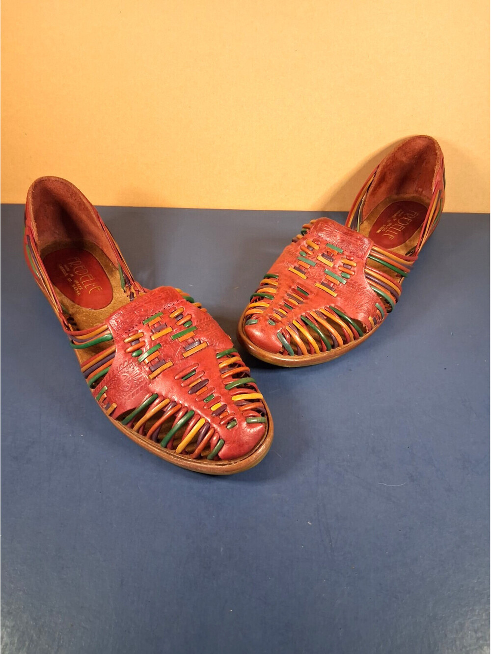 Vintage Fredelle Size 7 Red Multi-Color Leather Woven Huarache Flats Sandals